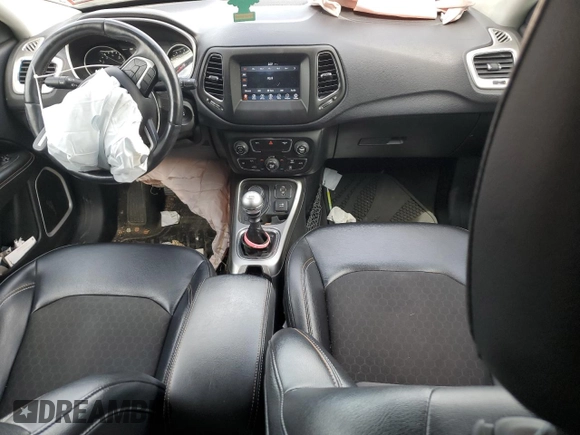 2017 Jeep Compass Latitude с VIN 3C4NJDBB1HT650656, выставлен на аукционе Copart как лот 57285335 с пробегом 60 254 миль миль и Списание • Salvage title. История ставок и продаж доступна на DreamBid. Изображение 8.