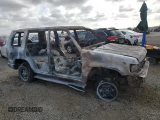 1994 Isuzu Trooper z VIN JACDH58VXR7931051, wystawiony jako Copart lot #50436555 z przebiegiem Nie podano mil oraz Nie do naprawy. Historia ofert i sprzedaży dostępna na DreamBid. Obrazek 4.