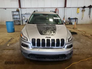 2018 Jeep Cherokee Latitude with VIN 1C4PJLCX4JD523943, listed as a Copart auction lot 63207675 with Not provided miles and Salvage title. Bid and sale history available at DreamBid. Image 5.