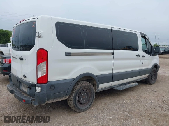2016 Ford Transit XL z VIN 1FBZX2YM9GKA49741, wystawiony jako IAAI lot #42502394 z przebiegiem 70 321 mil mil oraz . Historia ofert i sprzedaży dostępna na DreamBid. Obrazek 4.