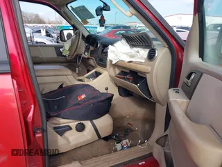 2003 Ford Expedition Eddie Bauer with VIN 1FMFU17L63LC52810, listed as a IAAI auction lot 41127759 with 1 mi miles. Bid and sale history available at carsss.com. Image 5.