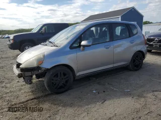 2007 Honda Fit z VIN JHMGD37427S059531, wystawiony jako Copart lot #57025775 z przebiegiem 224 576 mil mil oraz Czysty tytuł • Clean title. Historia ofert i sprzedaży dostępna na DreamBid. Obrazek 1.