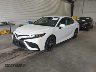 2022 Toyota Camry SE with VIN 4T1G11AK1NU694842, listed as a IAAI auction lot 42236424 with 52,335 mi miles and . Bid and sale history available at DreamBid. Image 2.