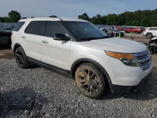 2012 Ford Explorer XLT z VIN 1FMHK7D8XCGA27607, wystawiony jako Copart lot #55792555 z przebiegiem 199 719 mil mil oraz Szkoda całkowita • Salvage title. Historia ofert i sprzedaży dostępna na DreamBid. Obrazek 4.