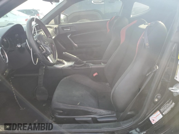 2013 Scion FR-S z VIN JF1ZNAA19D2715008, wystawiony jako Copart lot #51350245 z przebiegiem 146 527 mil mil oraz Szkoda całkowita • Salvage title. Historia ofert i sprzedaży dostępna na DreamBid. Obrazek 7.