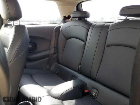 2016 MINI Hardtop S with VIN WMWXP7C54G2A42969, listed as a Copart auction lot 53910995 with 92,207 mi miles and Salvage title. Bid and sale history available at DreamBid. Image 10.