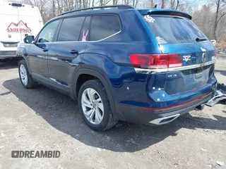 2023 Volkswagen Atlas SE with VIN 1V2HR2CA2PC505456, listed as a IAAI auction lot 42032269 with 7,918 mi miles and . Bid and sale history available at DreamBid. Image 3.