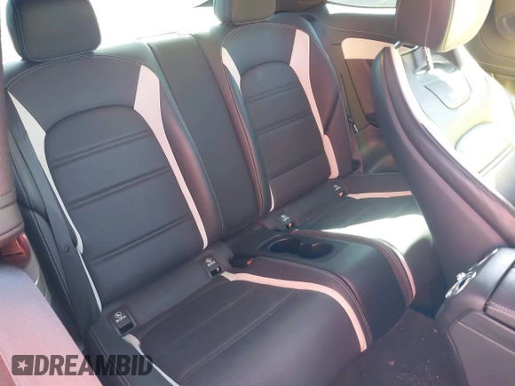 2019 Mercedes-Benz C 63 S AMG with VIN WDDWJ8HBXKF845181, listed as a IAAI auction lot 42147743 with 39,430 mi miles and . Bid and sale history available at DreamBid. Image 8.