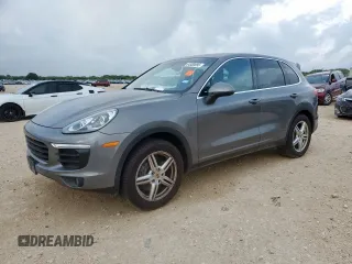 2016 Porsche Cayenne z VIN WP1AA2A24GLA03925, wystawiony jako Copart lot #64500895 z przebiegiem 93 527 mil mil oraz Szkoda całkowita • Salvage title. Historia ofert i sprzedaży dostępna na DreamBid. Obrazek 1.