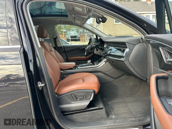 2021 Audi Q7 Premium Plus with VIN WA1LJAF78MD032627, listed as a Copart auction lot 50009015 with 128,942 mi miles and Clean title. Bid and sale history available at DreamBid. Image 8.