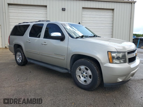 2013 Chevrolet Suburban LT with VIN 1GNSCJE00DR149337, listed as a Copart auction lot 51225565 with 193,746 mi miles and Salvage title. Bid and sale history available at DreamBid. Image 4.