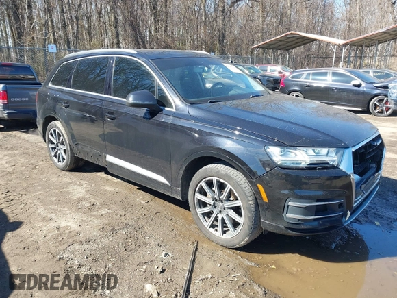2017 Audi Q7 Premium Plus with VIN WA1LAAF79HD004552, listed as a IAAI auction lot 41643230 with 172,901 mi miles. Bid and sale history available at carsss.com. Image 1.
