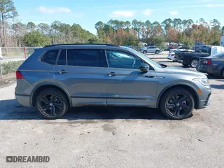 2023 Volkswagen Tiguan SE R-Line Black with VIN 3VVCB7AX7PM132001, listed as a IAAI auction lot 41042085 with 15,007 mi miles. Bid and sale history available at carsss.com. Image 14.