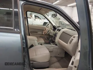 2011 Ford Escape Hybrid с VIN 1FMCU5K34BKC19603, выставлен на аукционе IAAI как лот 41895045 с пробегом 117 922 миль миль и . История ставок и продаж доступна на DreamBid. Изображение 5.