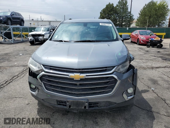 2018 Chevrolet Traverse LT Cloth z VIN 1GNERGKW9JJ170589, wystawiony jako Copart lot #55987725 z przebiegiem 125 818 mil mil oraz Szkoda całkowita • Salvage title. Historia ofert i sprzedaży dostępna na DreamBid. Obrazek 5.