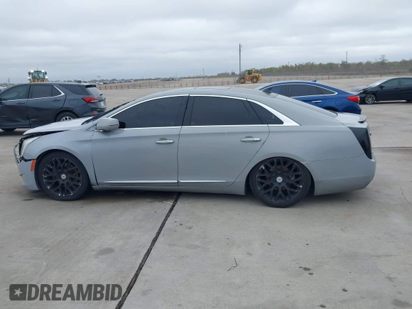 2013 Cadillac XTS Luxury with VIN 2G61P5S38D9213426, listed as a IAAI auction lot 41098261 with Not Provided miles. Bid and sale history available at carsss.com. Image 13.