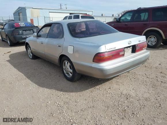 1996 Lexus ES 300 with VIN JT8BF12G6T0185262, listed as a IAAI auction lot 41526181 with 1 mi miles. Bid and sale history available at carsss.com. Image 3.