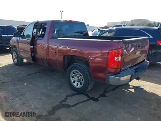2008 Chevrolet Silverado 1500 LT w/1LT with VIN 2GCEC19CX81306736, listed as a IAAI auction lot 41598958 with 125,223 mi miles. Bid and sale history available at carsss.com. Image 3.