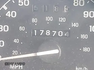 1999 Ford Explorer XLT with VIN 1FMZU34E5XZA25819, listed as a IAAI auction lot 42196784 with 178,704 mi miles and . Bid and sale history available at DreamBid. Image 12.