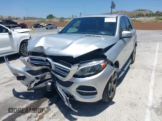 2016 Mercedes-Benz GLE 350 с VIN 4JGDA5JB2GA812671, выставлен на аукционе IAAI как лот 42544096 с пробегом 96 975 миль миль и . История ставок и продаж доступна на DreamBid. Изображение 19.