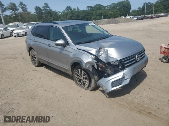 2021 Volkswagen Tiguan SE z VIN 3VV3B7AX9MM086196, wystawiony jako Copart lot #56989655 z przebiegiem 67 004 mil mil oraz Szkoda całkowita • Salvage title. Historia ofert i sprzedaży dostępna na DreamBid. Obrazek 4.