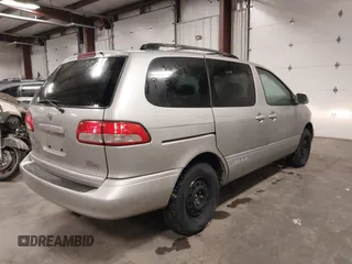 2003 Toyota Sienna LE with VIN 4T3ZF13C53U528294, listed as a IAAI auction lot 41550248 with 192,907 mi miles. Bid and sale history available at carsss.com. Image 4.