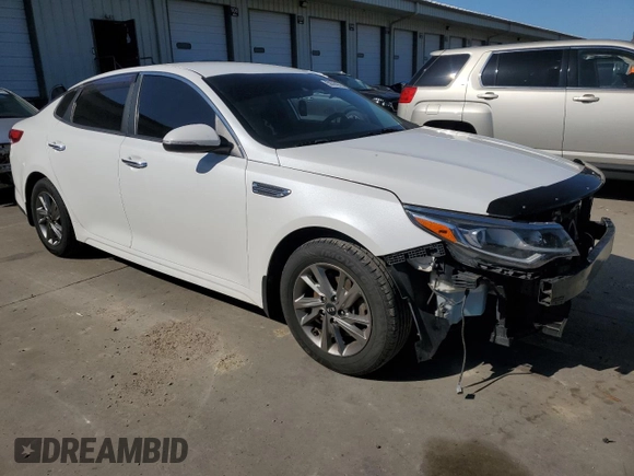 2019 Kia Optima LX z VIN 5XXGT4L30KG312534, wystawiony jako Copart lot #56564075 z przebiegiem 111 012 mil mil oraz Szkoda całkowita • Salvage title. Historia ofert i sprzedaży dostępna na DreamBid. Obrazek 4.