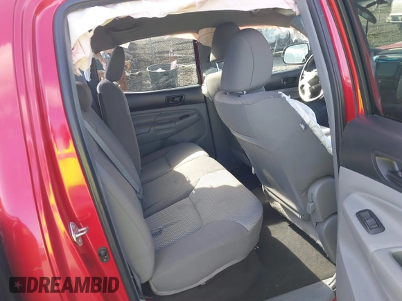 2015 Toyota Tacoma with VIN 3TMMU4FN1FM077045, listed as a IAAI auction lot 41670552 with 118,983 mi miles and . Bid and sale history available at DreamBid. Image 8.