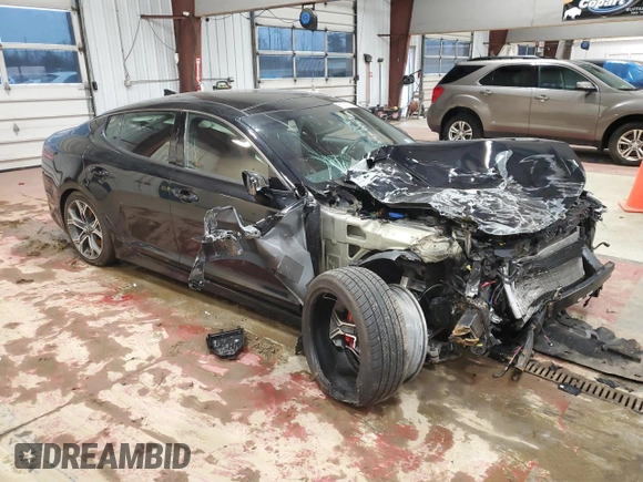 2018 Kia Stinger GT2 with VIN KNAE55LC3J6015694, listed as a Copart auction lot 51275075 with 43,999 mi miles and Salvage Title. Bid and sale history available at carsss.com. Image 4.