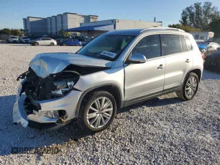 2014 Volkswagen Tiguan SE z VIN WVGAV3AX6EW549608, wystawiony jako Copart lot #48240405 z przebiegiem 81 629 mil mil oraz Szkoda całkowita • Salvage title. Historia ofert i sprzedaży dostępna na DreamBid. Obrazek 1.