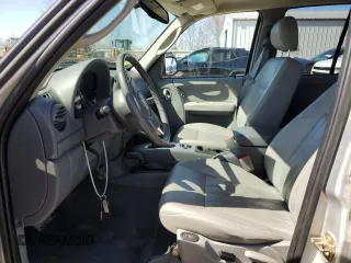 2006 Jeep Liberty Limited with VIN 1J4GL58K76W133301, listed as a Copart auction lot 49785975 with 69,716 mi miles and Salvage Title. Bid and sale history available at carsss.com. Image 7.