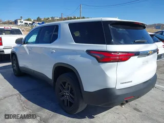 2022 Chevrolet Traverse LS with VIN 1GNERFKW1NJ126070, listed as a IAAI auction lot 41360305 with 37,592 mi miles. Bid and sale history available at carsss.com. Image 3.