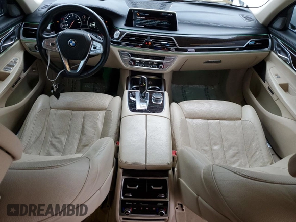 2016 BMW 7 Series 740i with VIN WBA7E2C50GG546752, listed as a Copart auction lot 37513414 with 88,813 mi miles. Bid and sale history available at carsss.com. Image 8.