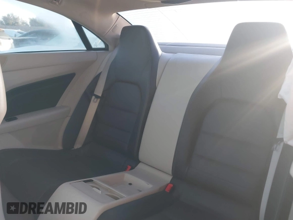 2015 Mercedes-Benz E-Class E 400 with VIN WDDKJ6FB3FF303383, listed as a IAAI auction lot 41818692 with 62,839 mi miles. Bid and sale history available at carsss.com. Image 8.