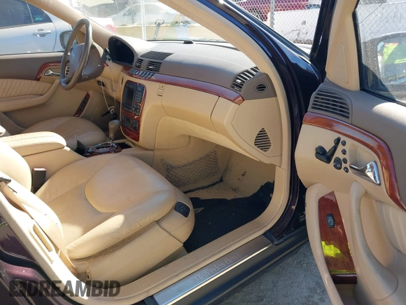 2001 Mercedes-Benz S 320/430/500 with VIN WDBNG70J31A146163, listed as a IAAI auction lot 41419062 with 114,529 mi miles and . Bid and sale history available at carsss.com. Image 5.