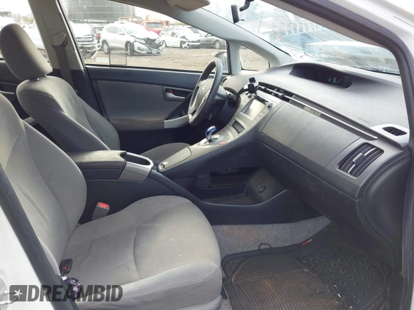 2015 Toyota Prius Four with VIN JTDKN3DU3F1986099, listed as a IAAI auction lot 41518701 with 146,291 mi miles and . Bid and sale history available at DreamBid. Image 5.
