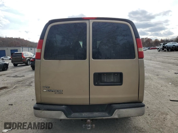2011 Chevrolet Express Passenger 1LT z VIN 1GAZG1FG2B1154258, wystawiony jako Copart lot #78729104 z przebiegiem 180 662 mil mil oraz Szkoda całkowita • Salvage title. Historia ofert i sprzedaży dostępna na DreamBid. Obrazek 6.