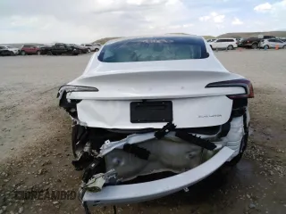 2025 Tesla Model 3 Long Range z VIN 5YJ3E1EBXSF968724, wystawiony jako Copart lot #53128525 z przebiegiem 1 127 mil mil oraz Szkoda całkowita • Salvage title. Historia ofert i sprzedaży dostępna na DreamBid. Obrazek 6.