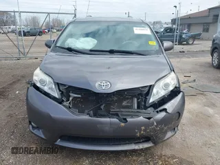 2014 Toyota Sienna XLE with VIN 5TDYK3DC4ES463315, listed as a IAAI auction lot 42108050 with 197,140 mi miles. Bid and sale history available at carsss.com. Image 12.
