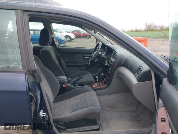2004 Subaru Legacy Outback z VIN 4S3BH675547610415, wystawiony jako IAAI lot #42066634 z przebiegiem 228 972 mil mil oraz . Historia ofert i sprzedaży dostępna na DreamBid. Obrazek 5.