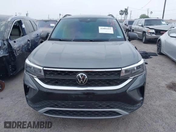 2024 Volkswagen Taos S с VIN 3VV5X7B26RM078934, выставлен на аукционе IAAI как лот 41802423 с пробегом 12 233 миль миль и . История ставок и продаж доступна на DreamBid. Изображение 13.