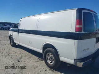 2004 GMC Savana Cargo Van Y3H Paratransit with VIN 1GTHG39U741126300, listed as a IAAI auction lot 41363236 with 247,746 mi miles. Bid and sale history available at carsss.com. Image 3.