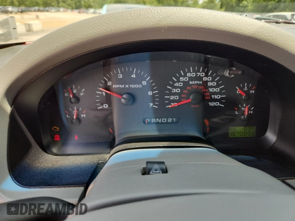 2005 Ford F-150 XLT with VIN 1FTPW12555KE67826, listed as a Copart auction lot 61623865 with 167,089 mi miles and Clean title. Bid and sale history available at DreamBid. Image 9.