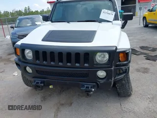 2007 Hummer H3 SUV с VIN 5GTDN13E278223015, выставлен на аукционе IAAI как лот 42336679 с пробегом 156 253 миль миль и . История ставок и продаж доступна на DreamBid. Изображение 6.