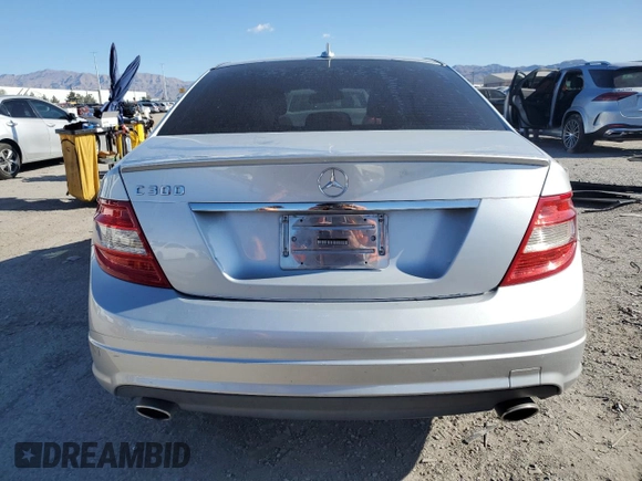 2011 Mercedes-Benz C 300 Sport с VIN WDDGF5EB2BR158350, выставлен на аукционе Copart как лот 56429915 с пробегом 147 655 миль миль и Списание • Salvage title. История ставок и продаж доступна на DreamBid. Изображение 6.