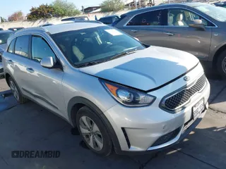 2019 Kia Niro LX with VIN KNDCB3LC1K5256409, listed as a IAAI auction lot 41741415 with 153,360 mi miles. Bid and sale history available at carsss.com. Image 1.