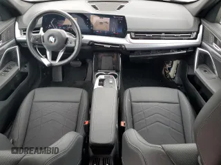 2023 BMW X1 xDrive28i с VIN WBX73EF04P5X15700, выставлен на аукционе Copart как лот 56488145 с пробегом 19 980 миль миль и Списание • Salvage title. История ставок и продаж доступна на DreamBid. Изображение 8.