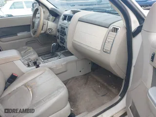 2011 Mercury Mariner with VIN 4M2CN8BG2BKJ01534, listed as a IAAI auction lot 41832400 with 251,916 mi miles. Bid and sale history available at carsss.com. Image 5.