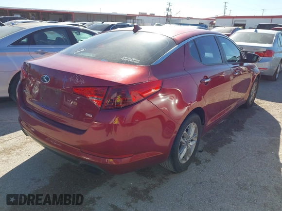 2013 Kia Optima LX z VIN 5XXGM4A70DG252227, wystawiony jako IAAI lot #41808243 z przebiegiem 180 732 mil mil oraz . Historia ofert i sprzedaży dostępna na DreamBid. Obrazek 4.