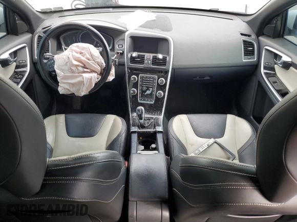 2015 Volvo XC60 T6 Platinum с VIN YV4902RM5F2701166, выставлен на аукционе Copart как лот 57146735 с пробегом 156 235 миль миль и Списание • Salvage title. История ставок и продаж доступна на DreamBid. Изображение 8.